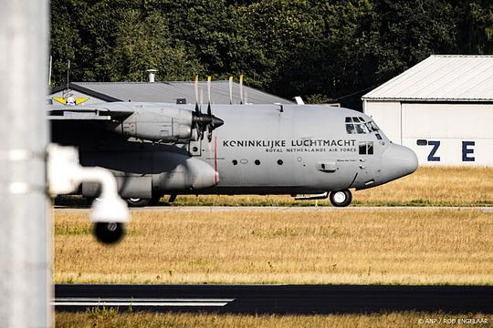 Vliegtuig Defensie dat voedsel afwierp in Gaza al terug
