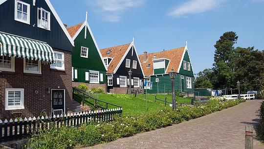 Wandelpad om Marken krijgt nieuwe veilige oversteek