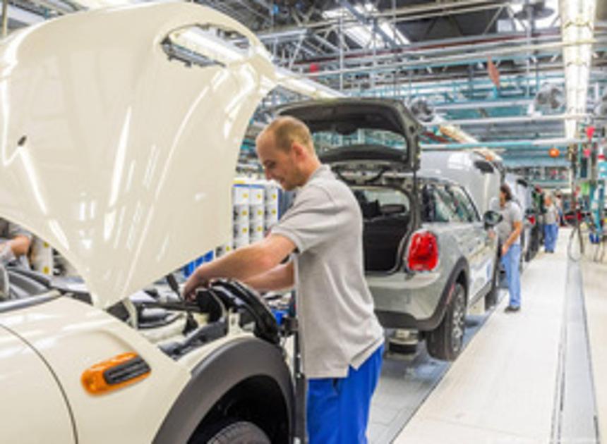 De personeelstekorten in de autobranche lopen verder op