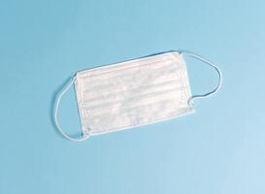 Mondkapjes vanaf 21 mei niet meer verplicht op luchthavens en in vliegtuigen 