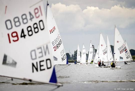Start 86e editie Fries zeilevenement Sneekweek