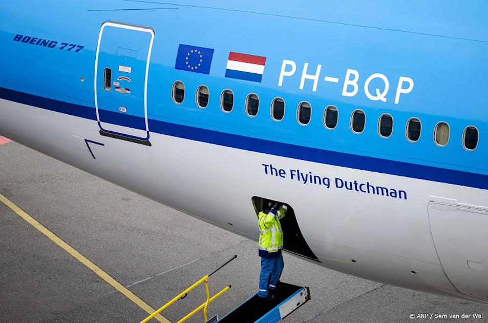 FNV en CNV roepen grondpersoneel KLM op werk uren neer te leggen