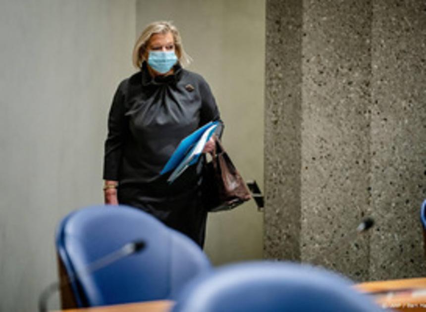 Vliegveld Twenthe half jaar lang noodopvang voor 500 asielzoekers