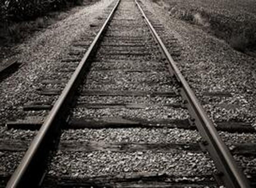 Geen treinen tussen Arnhem en Zevenaar door aanrijding met persoon