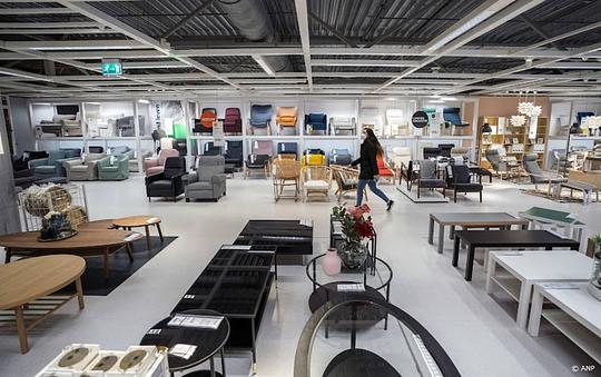 Ook prijzen vliegtickets drukken inflatie in augustus