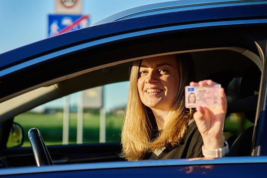 Rijbewijs vanaf 2030 digitaal op je smartphone 