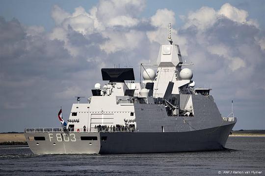 Defensie begeleidt twee Russische schepen tijdens passage op Noordzee