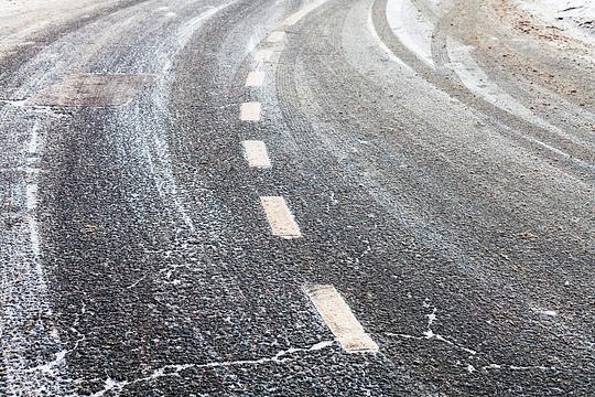 Qbuzz stopt met rijden in Groningen en Drenthe vanwege gladheid door sneeuw