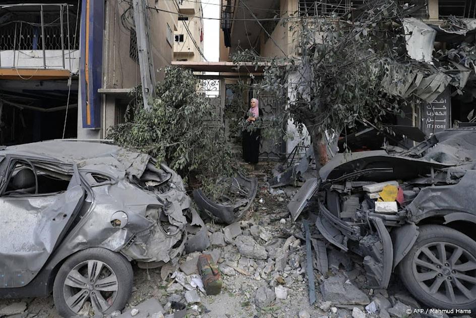 Kleine honderd mensen volgens reisorganisatie vast in Israël