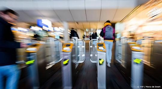 Kamer wil dat kabinet afziet van bezuinigingen op regionaal ov