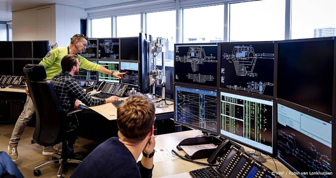 ProRail heeft moeite voldoende treinverkeersleiders te vinden