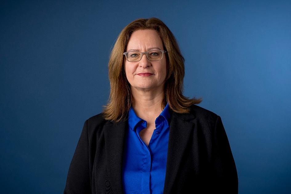 Werkbezoek staatssecretaris De Vries aan Neele-Vat Logistics