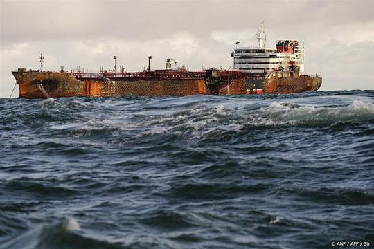 Team Boskalis aan boord bij beschadigde tanker Noordzee
