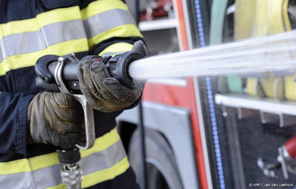 Zes autobranden in straat in Stadskanaal