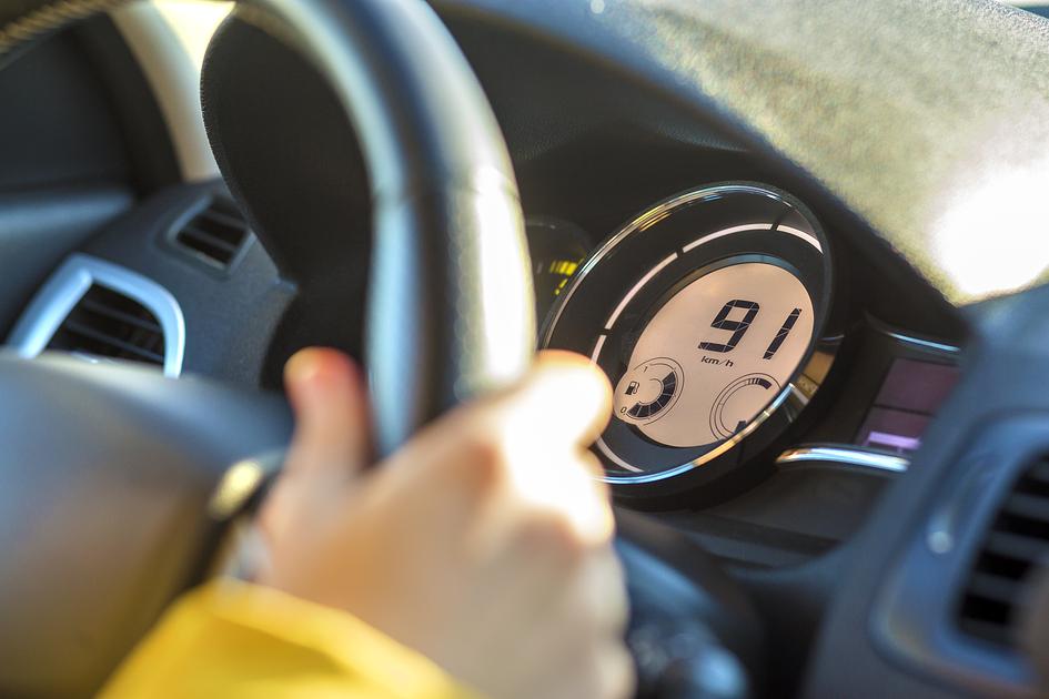 800 weggebruikers in Brabant op de bon, snelheidscontroles gaan nog even door