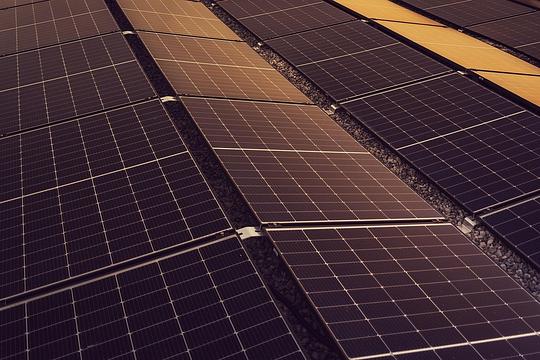 Onderzoek naar locaties voor zonnepanelen langs A4 en N11