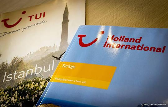 Reisbranche wil dat Den Haag verbod fossiele reclames schrapt