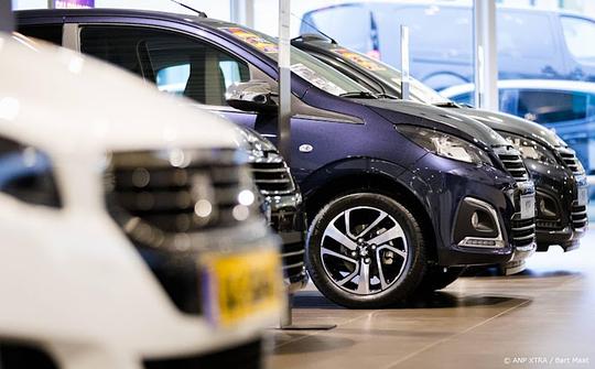 Lagere omzet autobranche door dalende verkoop nieuwe wagens