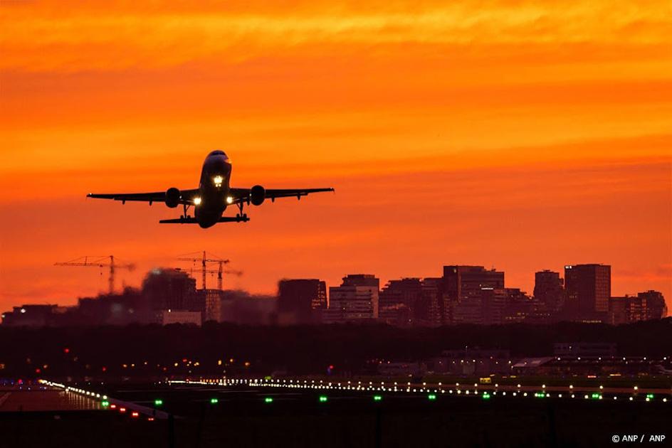Schiphol verwacht de hele dag nog vertragingen door storm