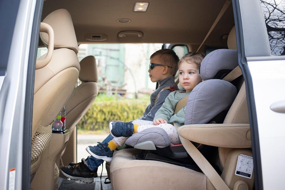 In welke auto passen drie kinderzitjes?
