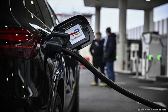 ANWB waarschuwt e-rijders voor hoge laadkosten in het buitenland