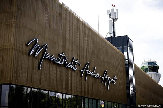 Vliegveld Maastricht strenger beveiligd om mogelijk protest XR
