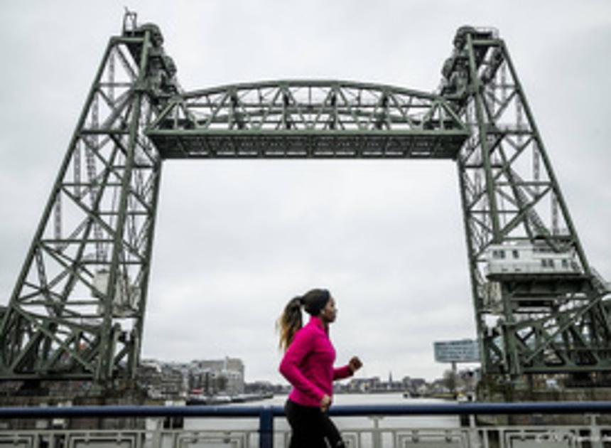 De Hef kan onder strenge voorwaarden uit elkaar voor megajacht Bezos