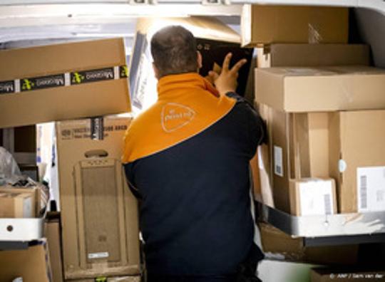 Duizenden extra pakketbezorgers in dienst bij PostNL 