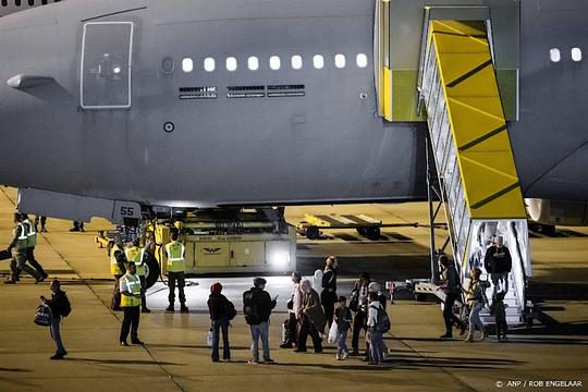 Opnieuw repatriëringsvlucht met Nederlanders aangekomen op vliegveld Keulen