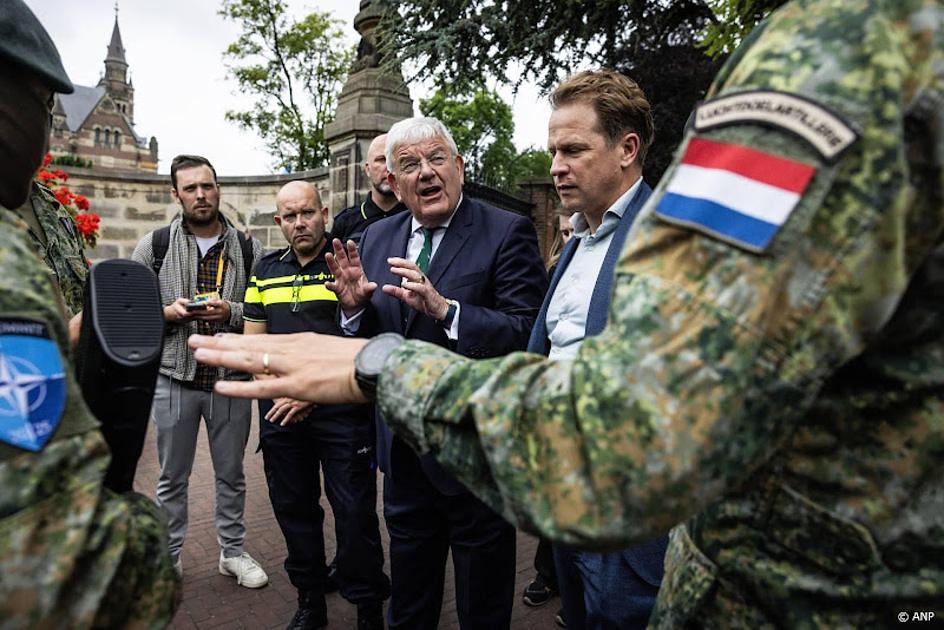 Van Zanen: bijna driehonderd drones uit lucht gehaald rond NAVO-top