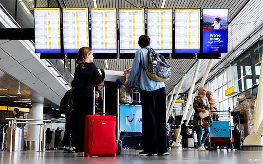 Schiphol verwacht in herfstvakantie ruim drie miljoen reizigers