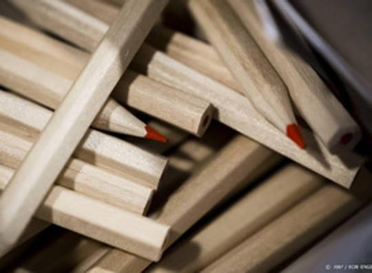 Stembureaus op veertig NS-stations geopend