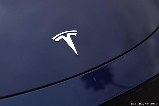 tesla logo