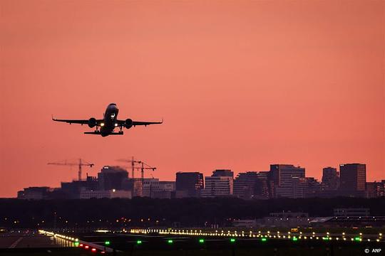 Schiphol heeft weer natuurvergunning gekregen voor uitstoot van stikstof