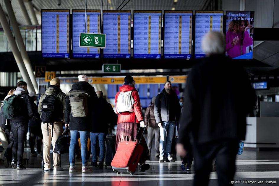 KLM moet vijfde van de Schiphol-vluchten schrappen rond NAVO-top