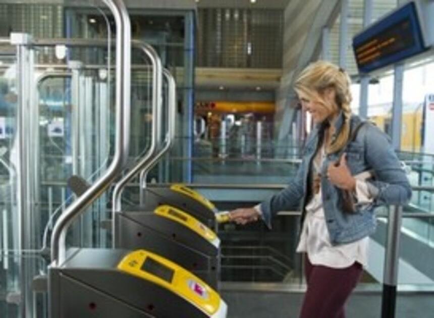 Ouderen en laaggeletterden steeds meer last van digitalisering ov