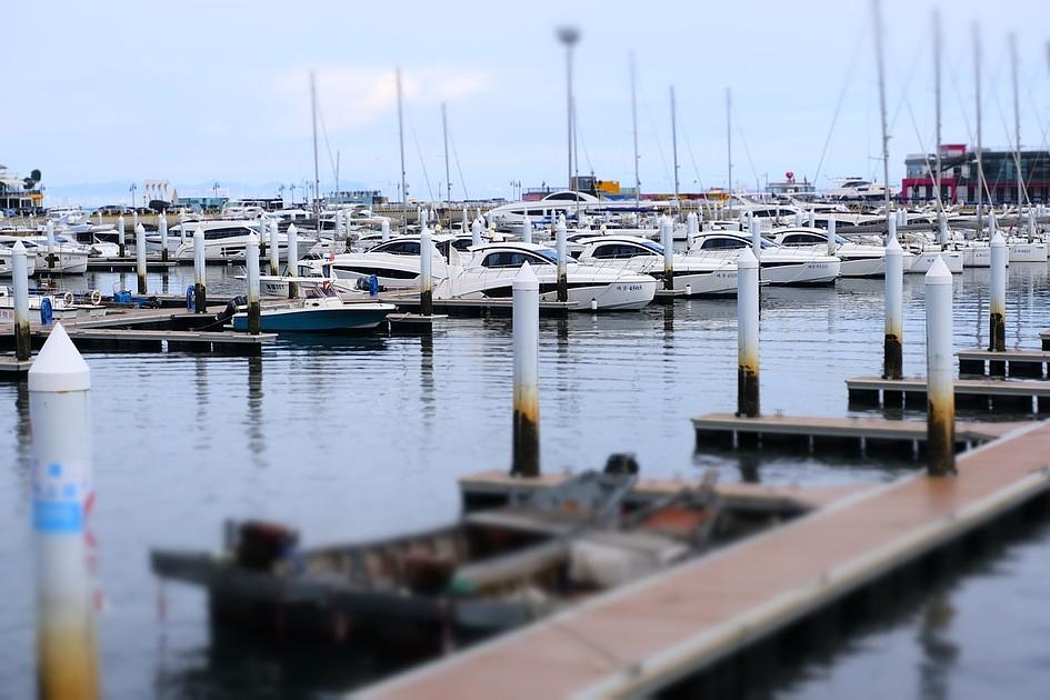 Leerlingen RGO Beroepscampus helpen circulaire kunststofschepen ontwikkelen